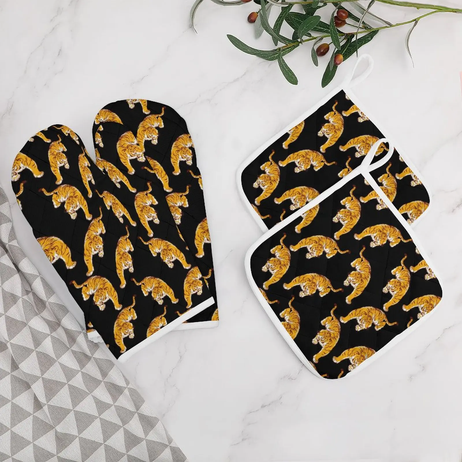 

Oven Mitts and Pot Holders Set Heat Resistant Oven Gloves Safe Cooking Baking Grilling Tiger Pattern