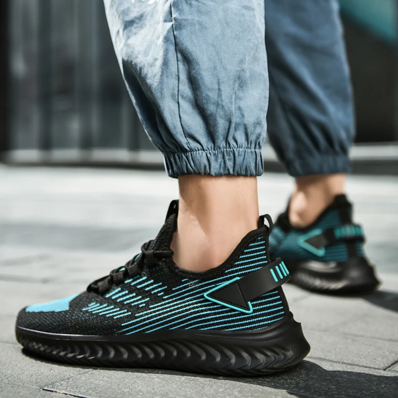

Breathable Men's Black Sneakers Outdoor Sport Man Lightweight Running Shoes Mesh Stripe Sports Shoes Men Plus Size Trainers 142D