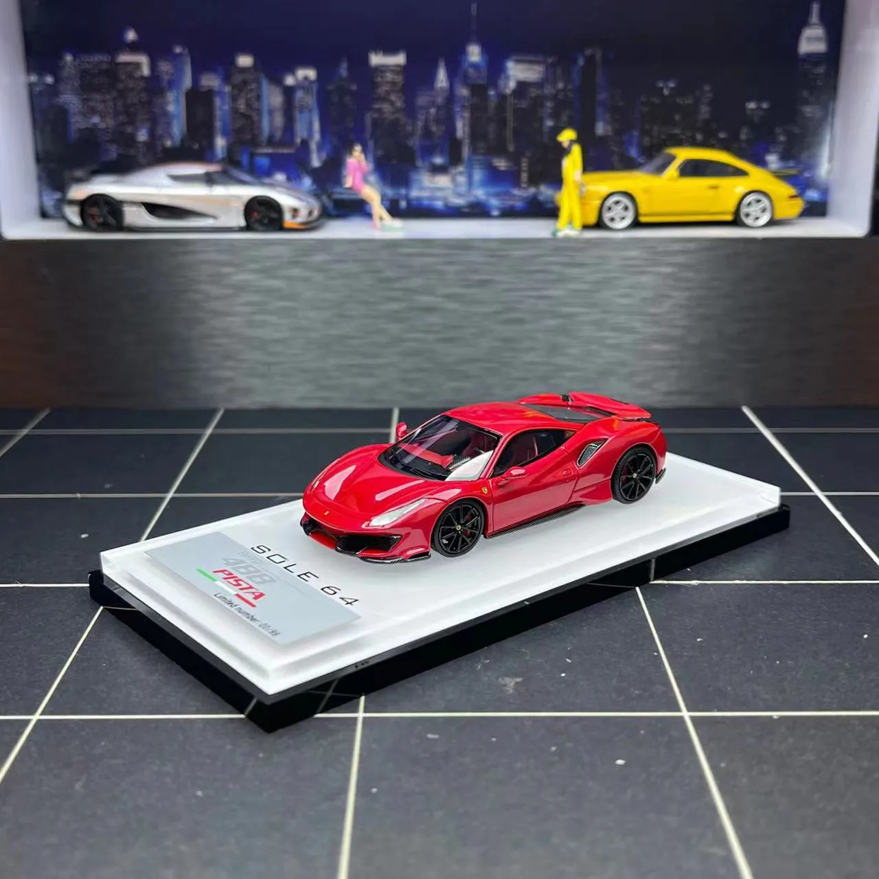 Фото RW & SOLE 1:64 488pista, реалистичная модель автомобиля из смолы, для коллекции взрослых, предмет для демонстрации, подарок для детей. В наличии. №3