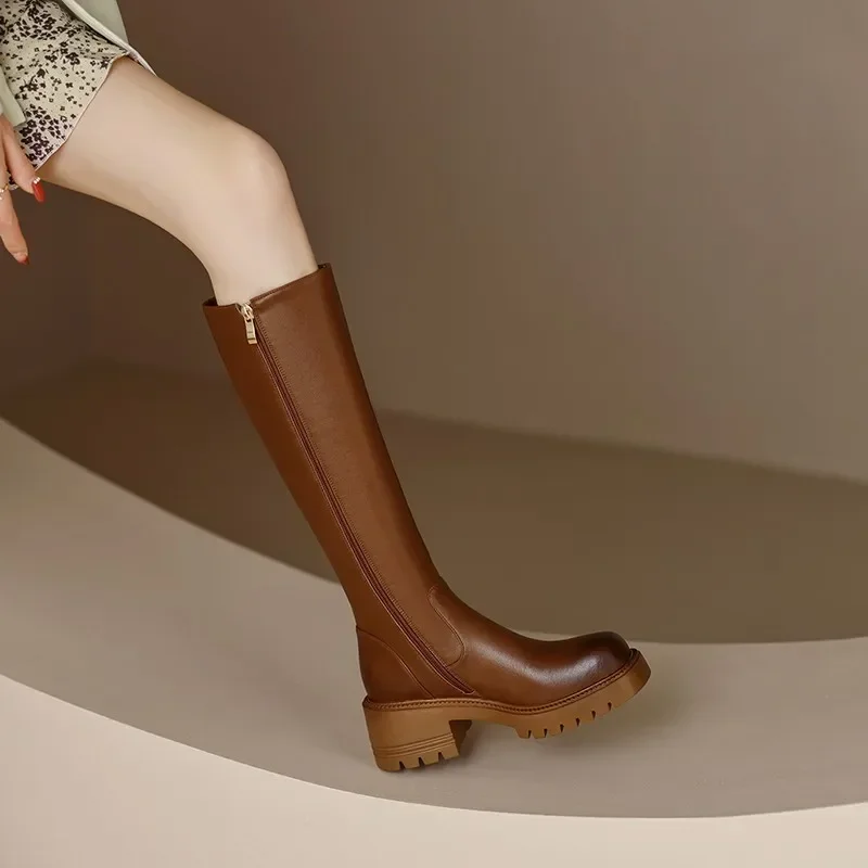 Зимние теплые плюшевые сапоги на платформе женские молнии до колена осенние