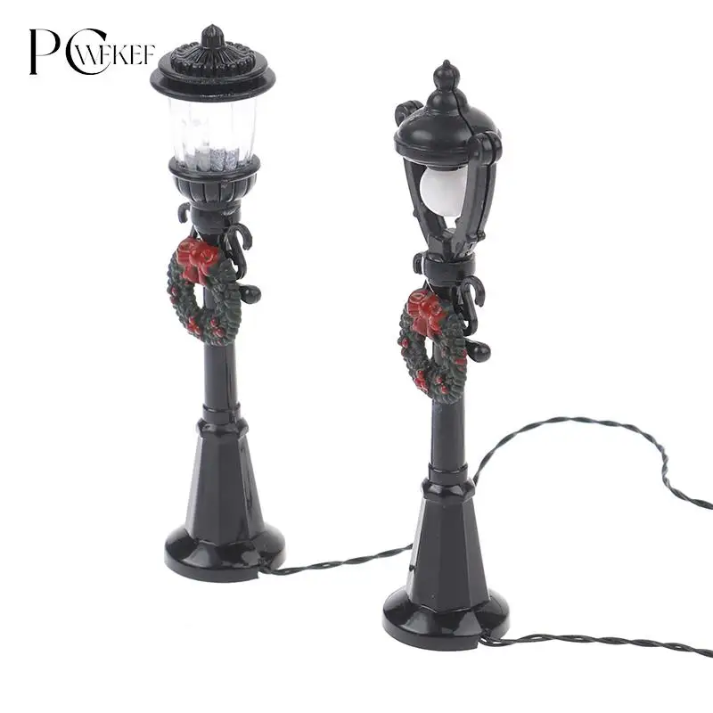 

New 1/12 Dollhouse Miniature Christmas Street Lamp Light Model Decor Accessories
