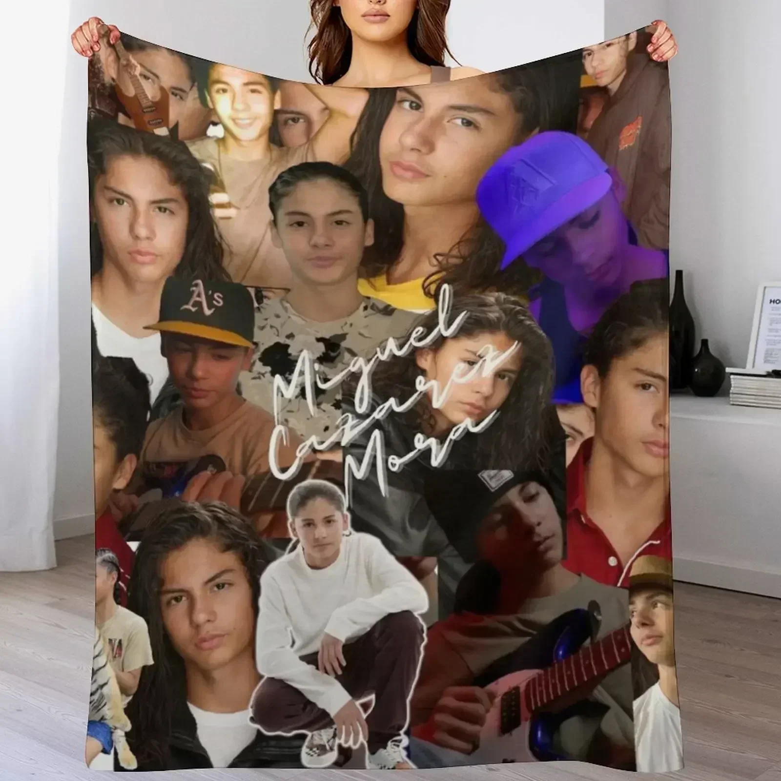 Бесшовный коллаж Miguel Cazarez Mora с подписью — 2-местное одеяло для дивана летние