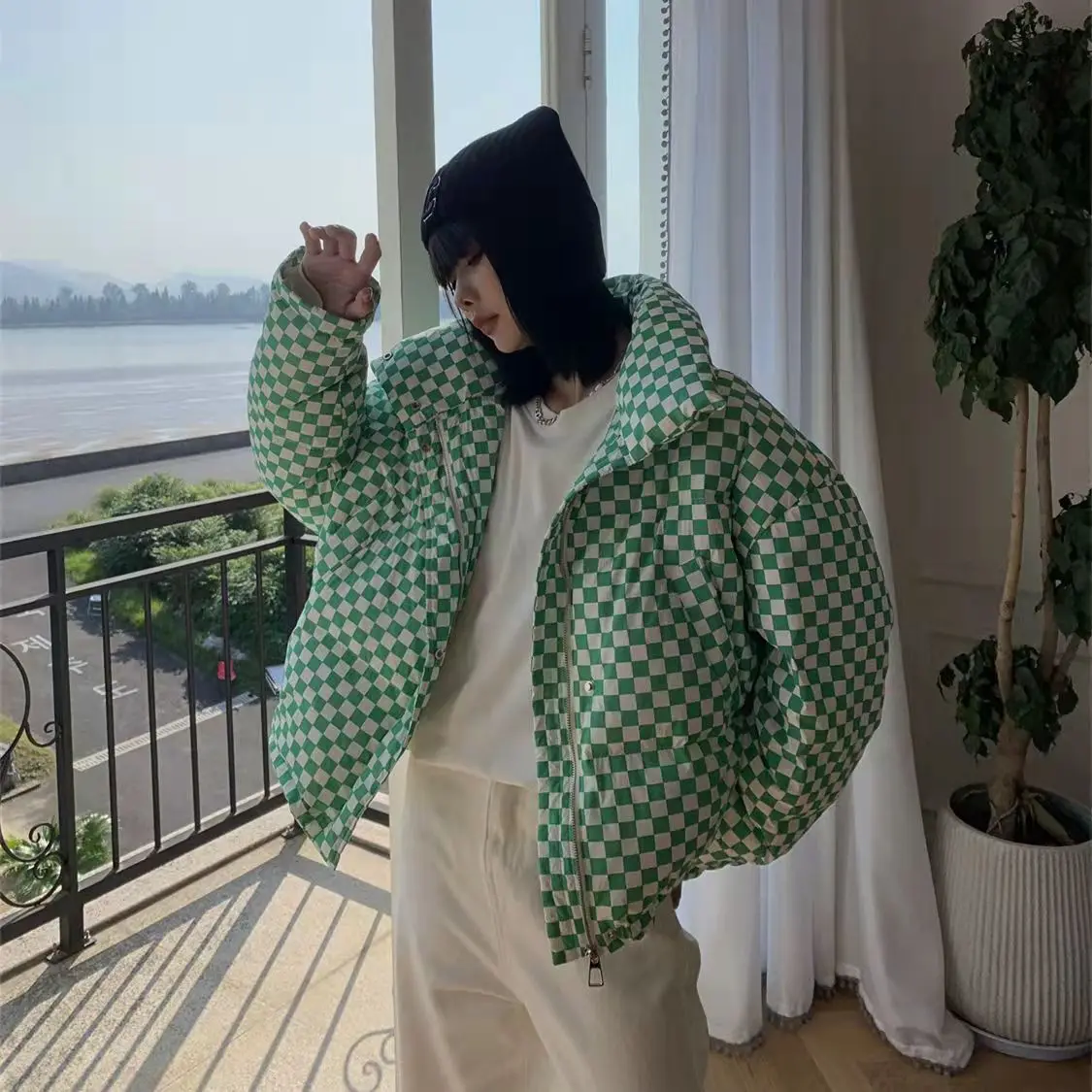2022 Korean Style Winter Jacket Women Stand Collar Plaid White Duck Down Female Down Coat Loose Casual Womens Short Jacket D139