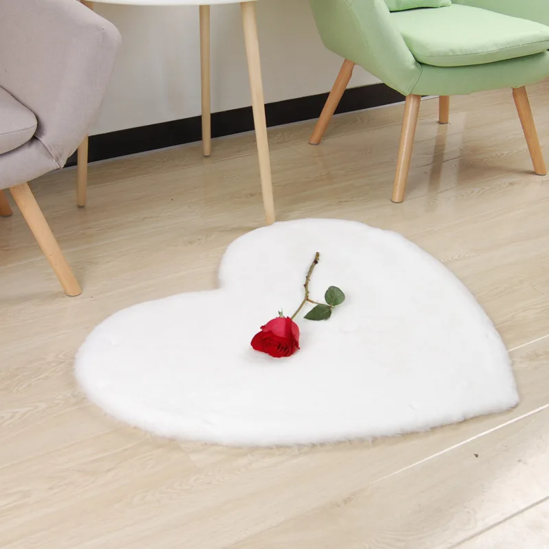 

Heart Shape Carpet Faux Rabbit Fur Carpets for Livingroom Super Soft Fur Area Rugs for Bedroom Bedside Rug Floormat Seat Cover