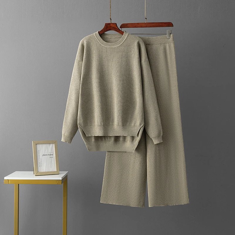 Женский трикотажный спортивный костюм свободный свитер с высоким воротом и