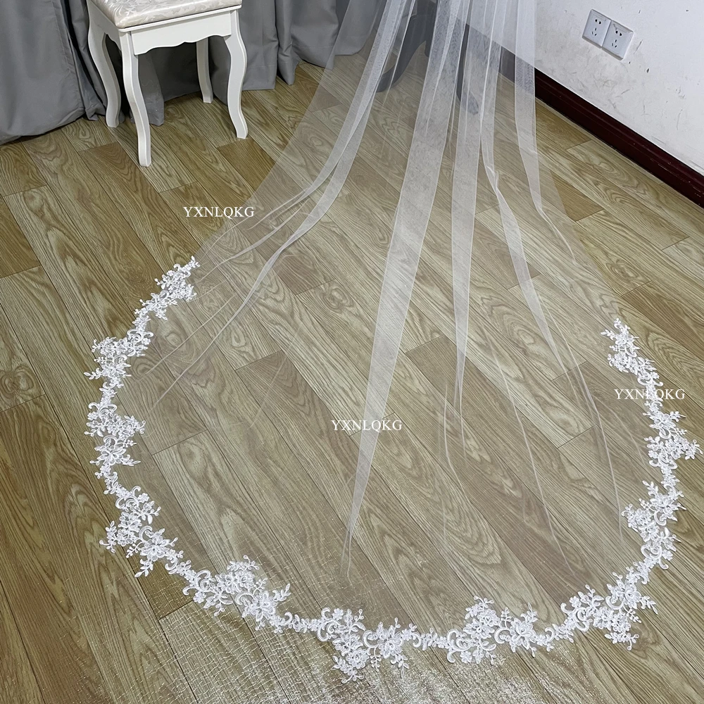 Фата свадебная длиной 3 метра с кружевной каймой и гребнем |