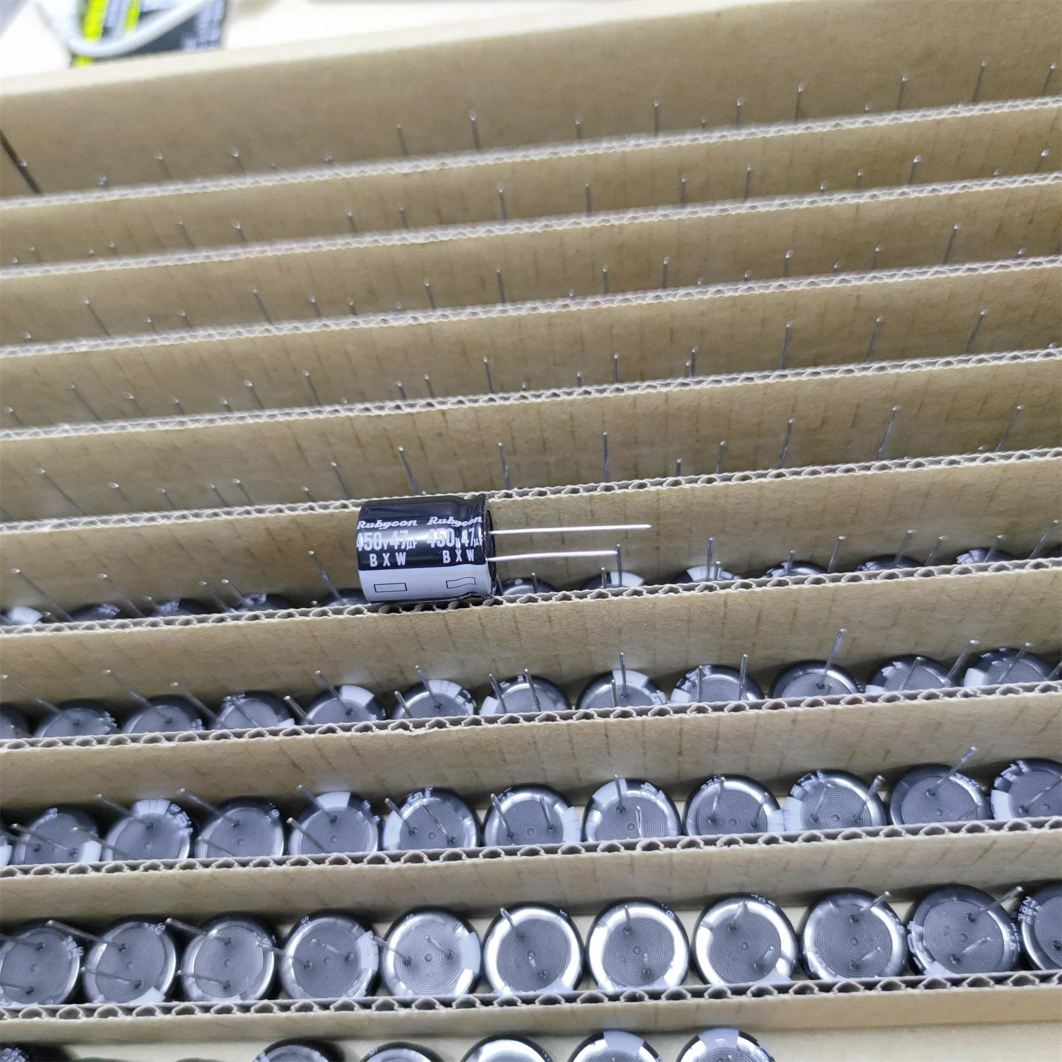 RUBYCON электролитический конденсатор 450V47UF