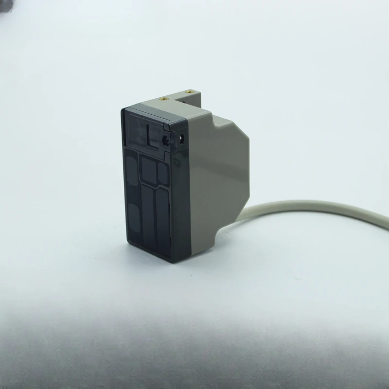 Фотопереключатель с лазерным датчиком