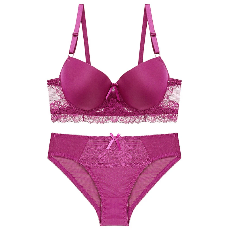 Комплект женского кружевного нижнего белья с чашкой пуш-ап 3/4 |