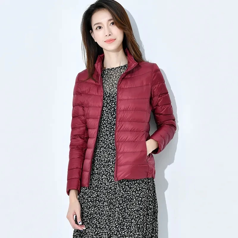 

2023 Autumn Winter Ultra Llight Thin Jacket Slim Short Hooded Warm 90% White Duck Down Coat Women Outerwear