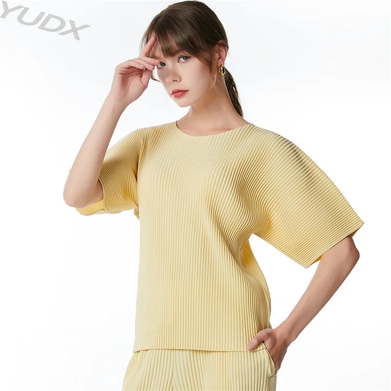 

Плиссированная свободная футболка YUDX Miyake с круглым вырезом и коротким рукавом, однотонная, большого размера, модные женские топы, высокое качество, Новинка лета 2023