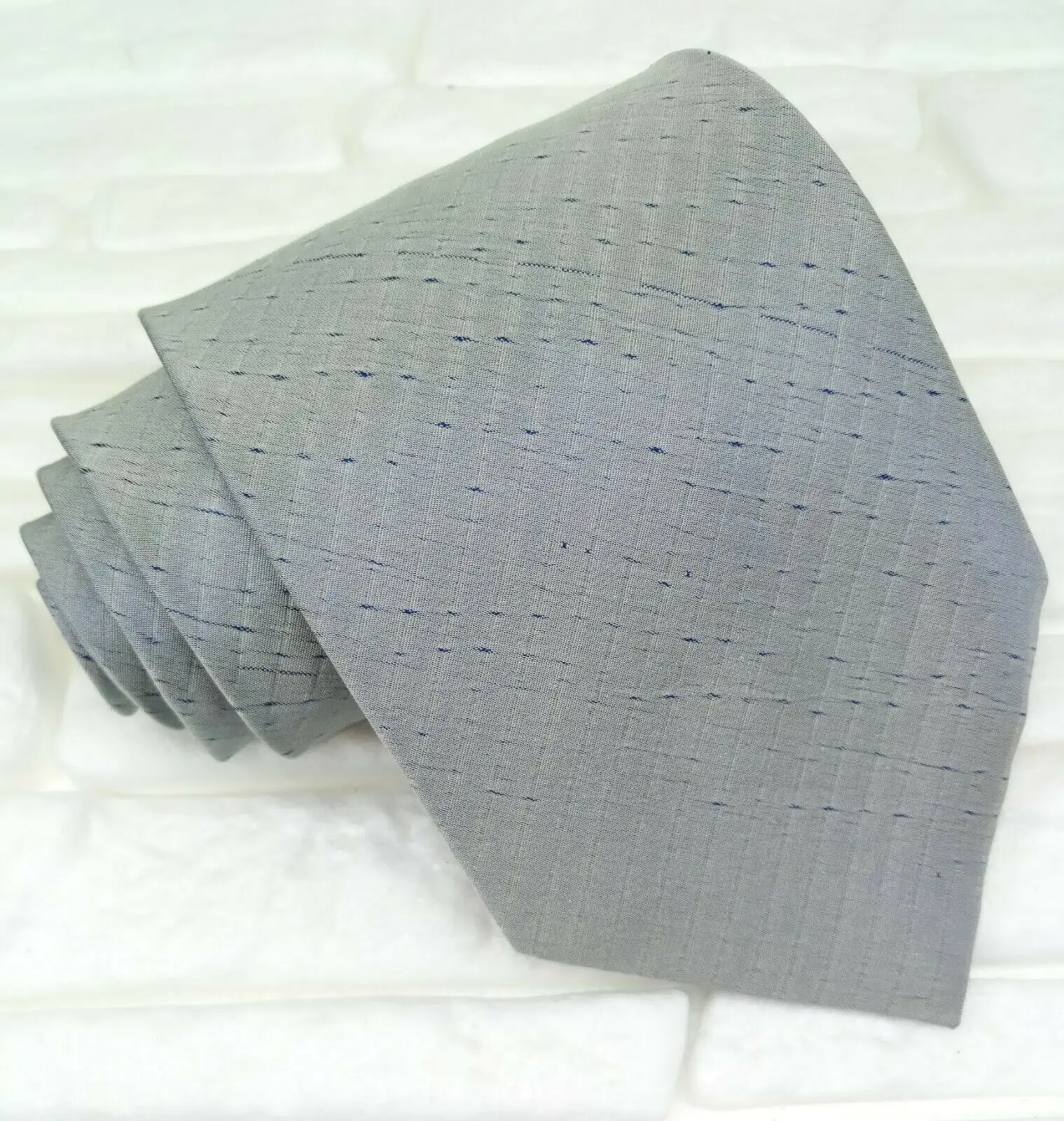 Cravatta uomo grigio Enrico Coveri Made in Italy mushroom business long marriage |