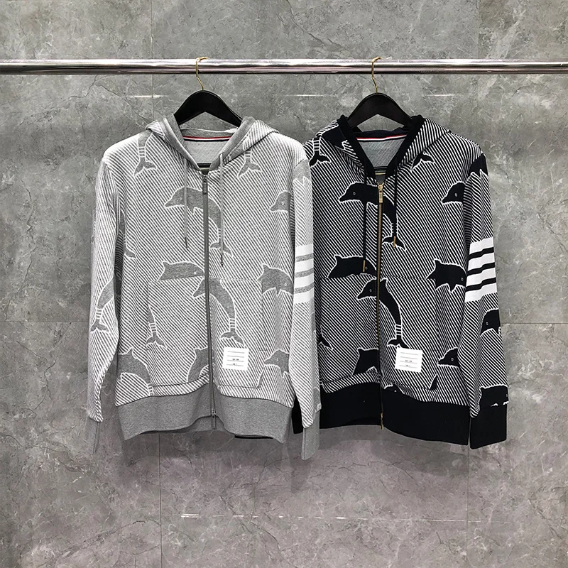 

TB THOM Sweatshirt Autunm Winter Hoodies Fashion Brand Clothing Classic Cotton Dolphin Image Jacquard 4-Bar Zip-Up Jersey Coats