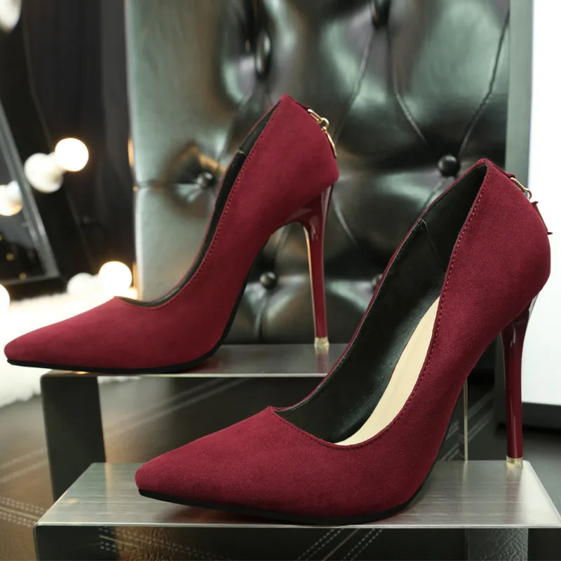 

Туфли-лодочки женские шелковые, высокий тонкий каблук 8 см, заостренный носок, без застежки, классические модные офисные деловые туфли с металлическим украшением