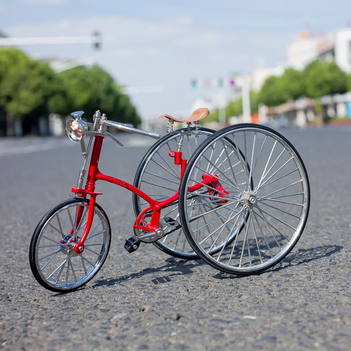 Модель велосипеда в масштабе 1:10 литой гоночный трехколесный велосипед из сплава