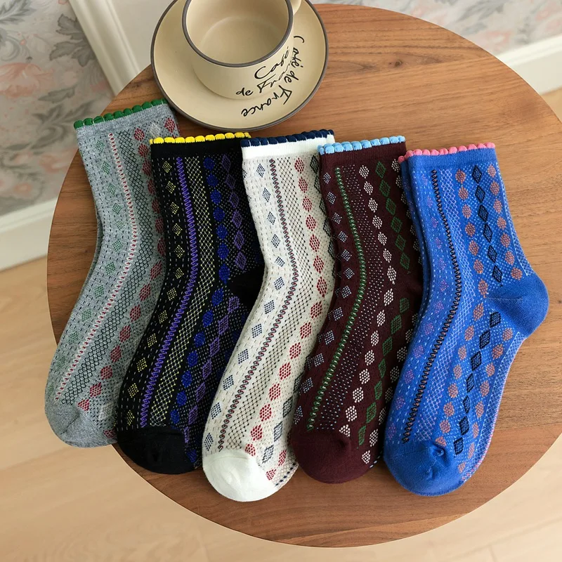 

Винтажные носки с рюшами, женские милые зимние длинные носки, мягкие удобные уличные модные хлопковые милые носки с геометрическим рисунко...