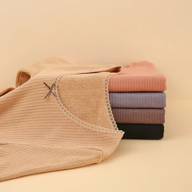 Autumn and winter new thermal underwear of warm German velvet ladies with velvet and thick lace round neck long Johns set