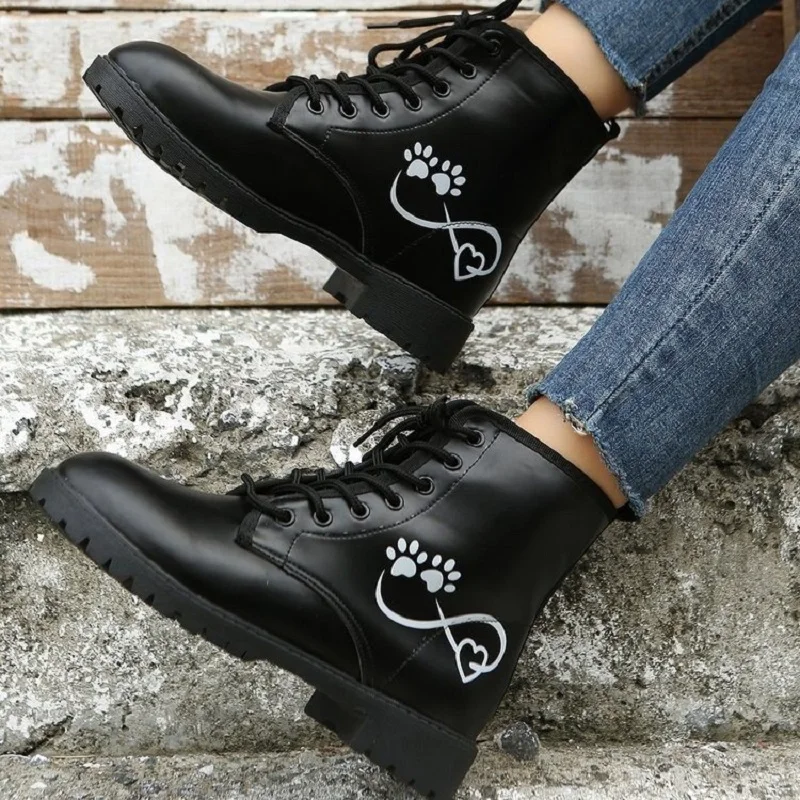 

Новые модные крутые сапоги для женщин 2022 модные популярные однотонные женские сапоги повседневные короткие сапоги со шнуровкой спереди же...