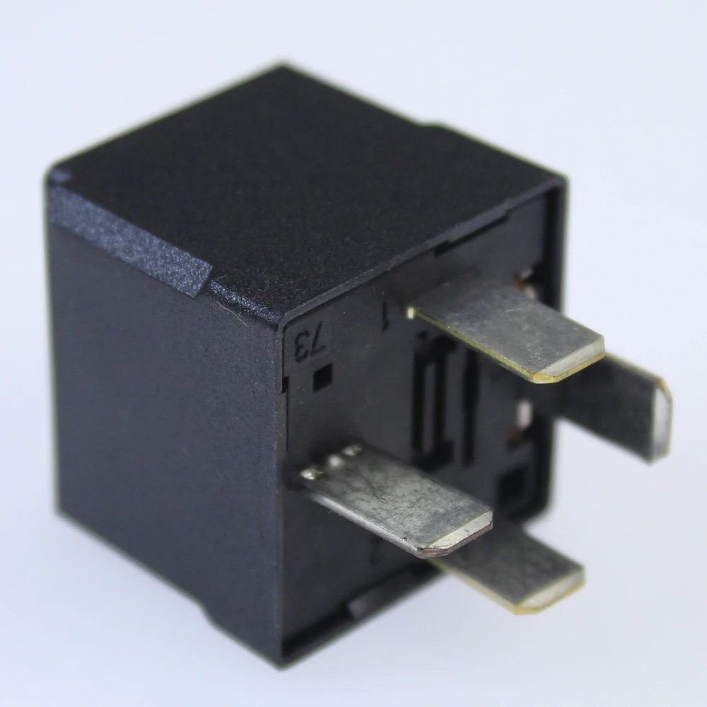 Черное 4-контактное реле стартера двигателя для Mercedes Benz W176 GLA X156 2016 2017 2018 2019 2020 OEM