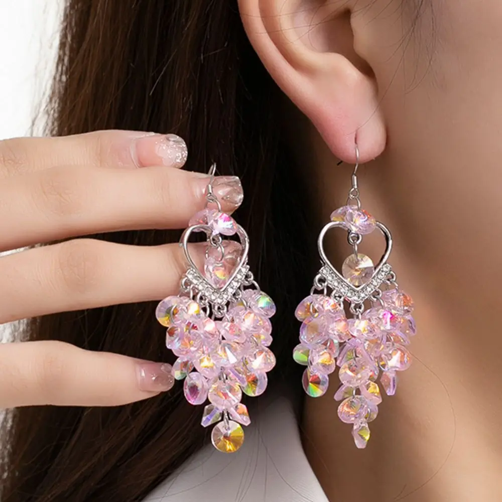 Высококачественные и элегантные серьги с кристаллами