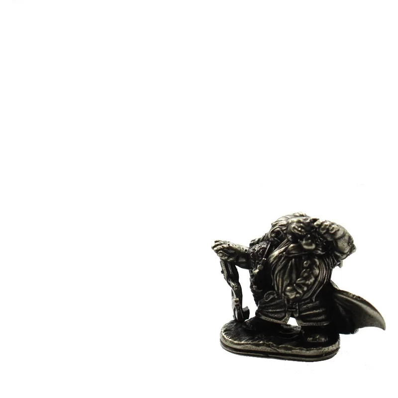 

Медные миниатюры карликов