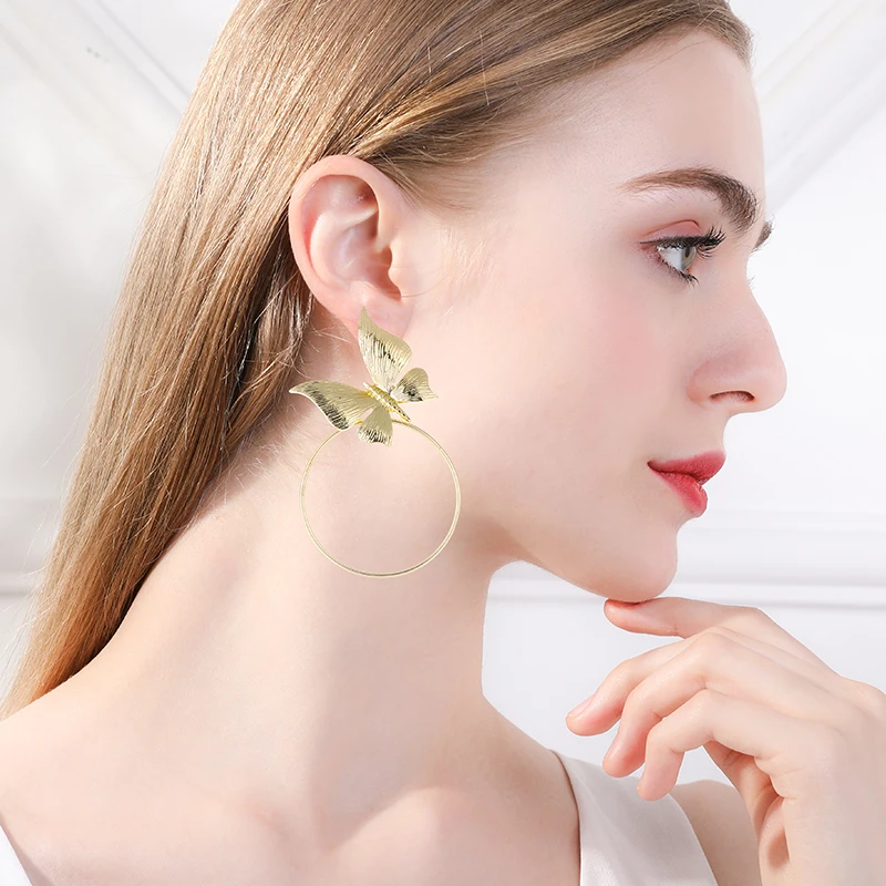 Серьги-бабочки женские золотистые с подвеской |