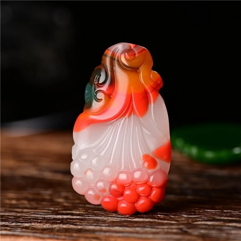 

Natural Color Jade Magnolia Pendant Necklace Fashion Jewelry Chinese Hand-Carved Charm Amulet Accessories Gifts for Women Men