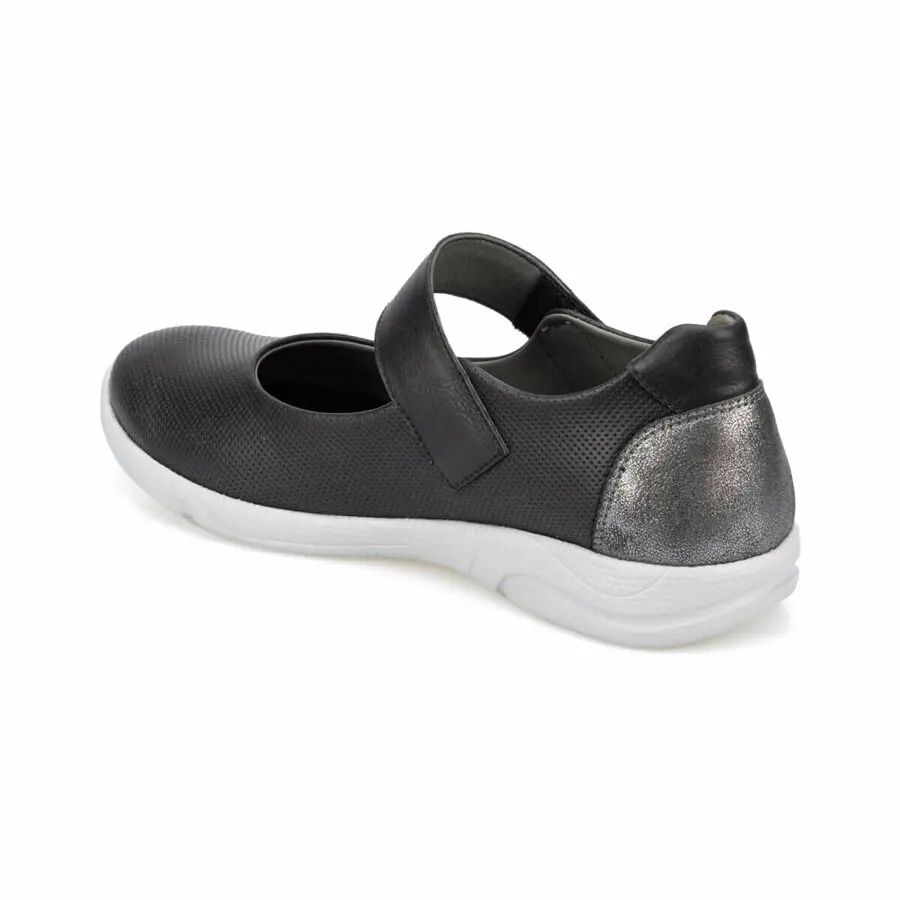 

Women Shoes Flats Fashion Casual Polaris