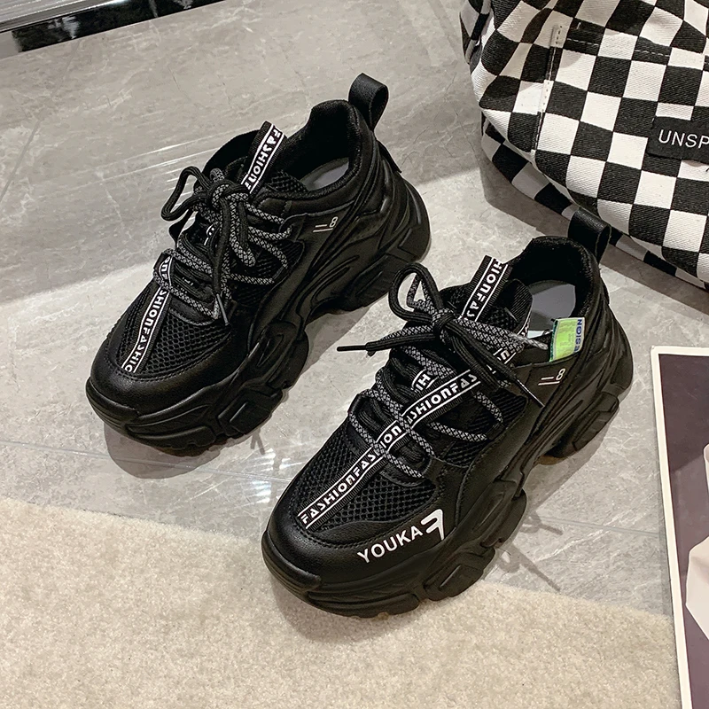 Женские кроссовки на платформе дышащие толстой подошве увеличивающие рост