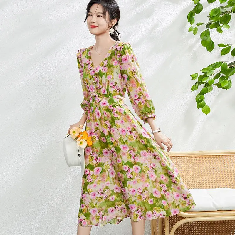 

2023 Summer New Mulberry Silk Dress Women's V-Neck French Bubble Sleeve Large Swing Silk dress 23E020