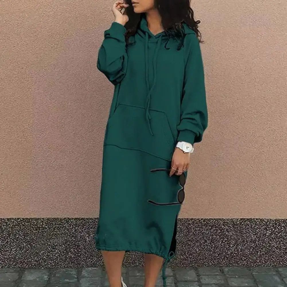 

Женское платье-толстовка с капюшоном, длинным рукавом и разрезом сбоку