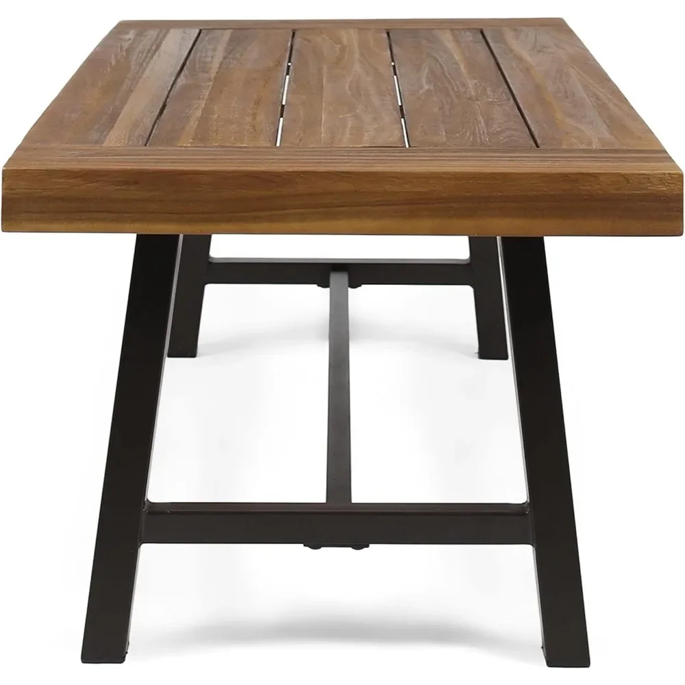 Уличный журнальный столик из дерева акации