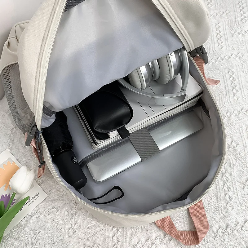 Fashion backpack female junior high school students high school students Japanese simple schoolbag leisure Computer Backpack