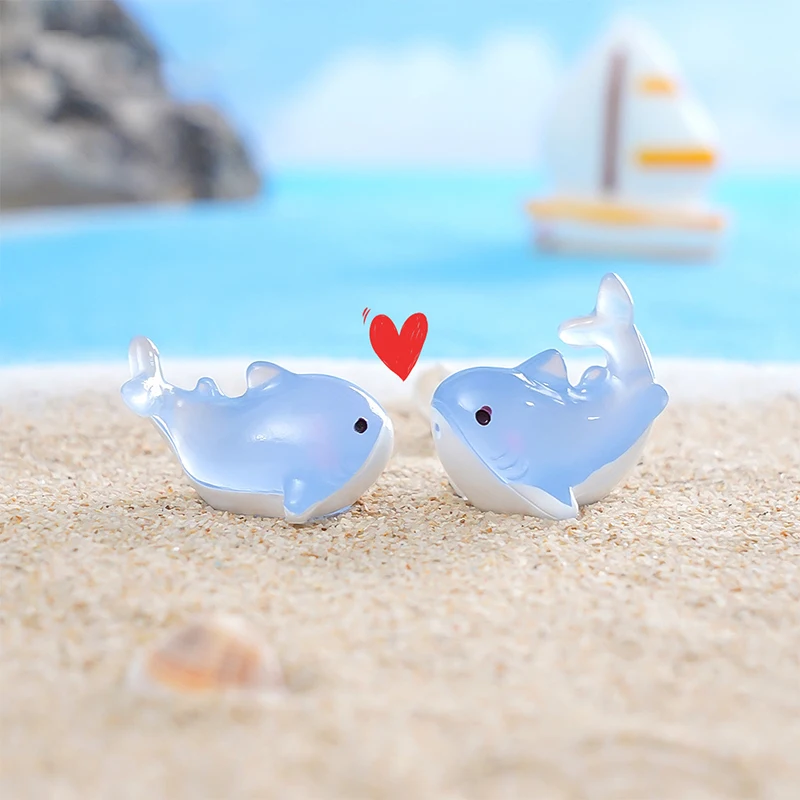 Микропейзаж креативная светящаяся в темноте милая фигурка маленькой акулы