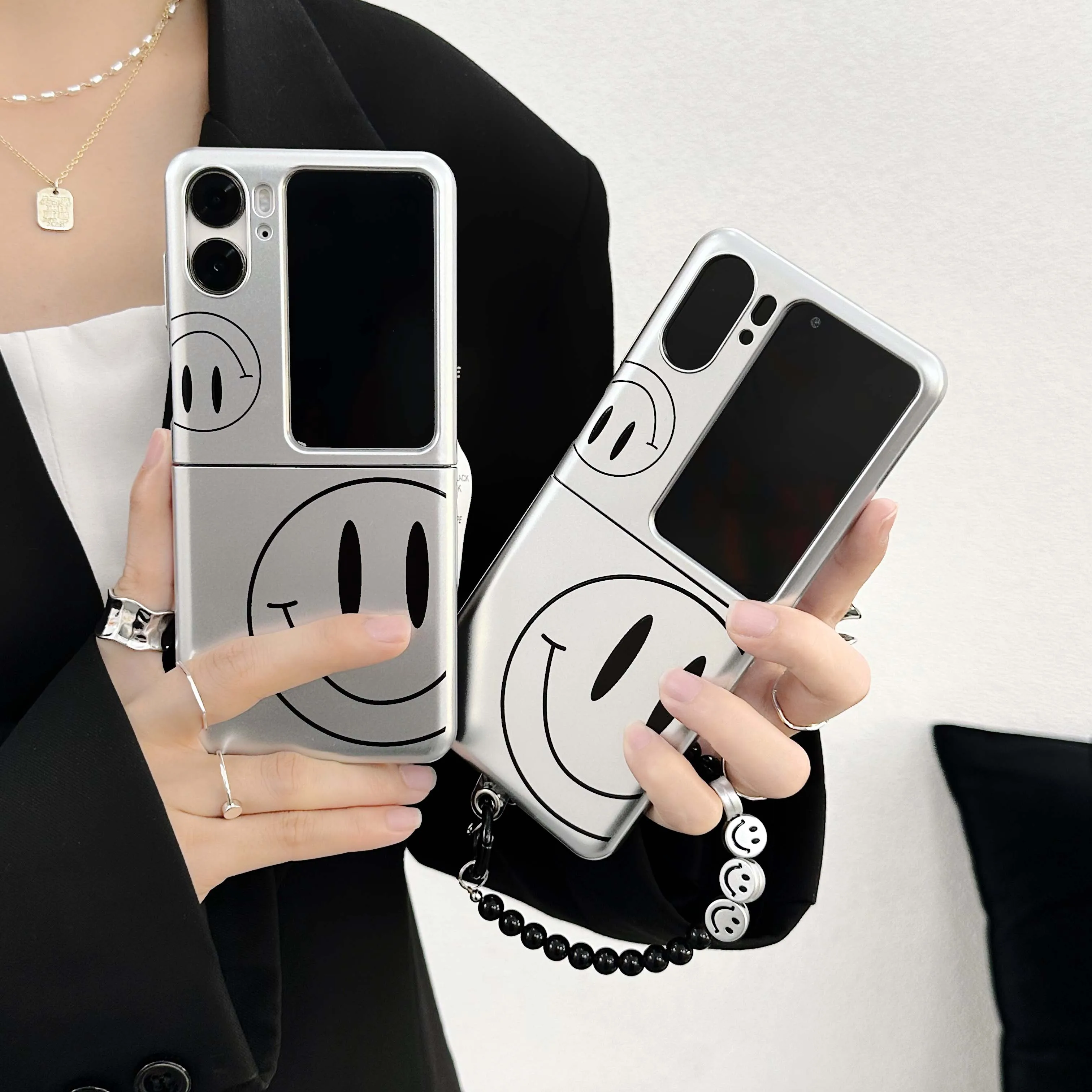 

Cute shell plating capa For Oppo Find N2 Flip 5G cartoon smiley cartoon bracelet high end shockproof phone case back cover N 2
