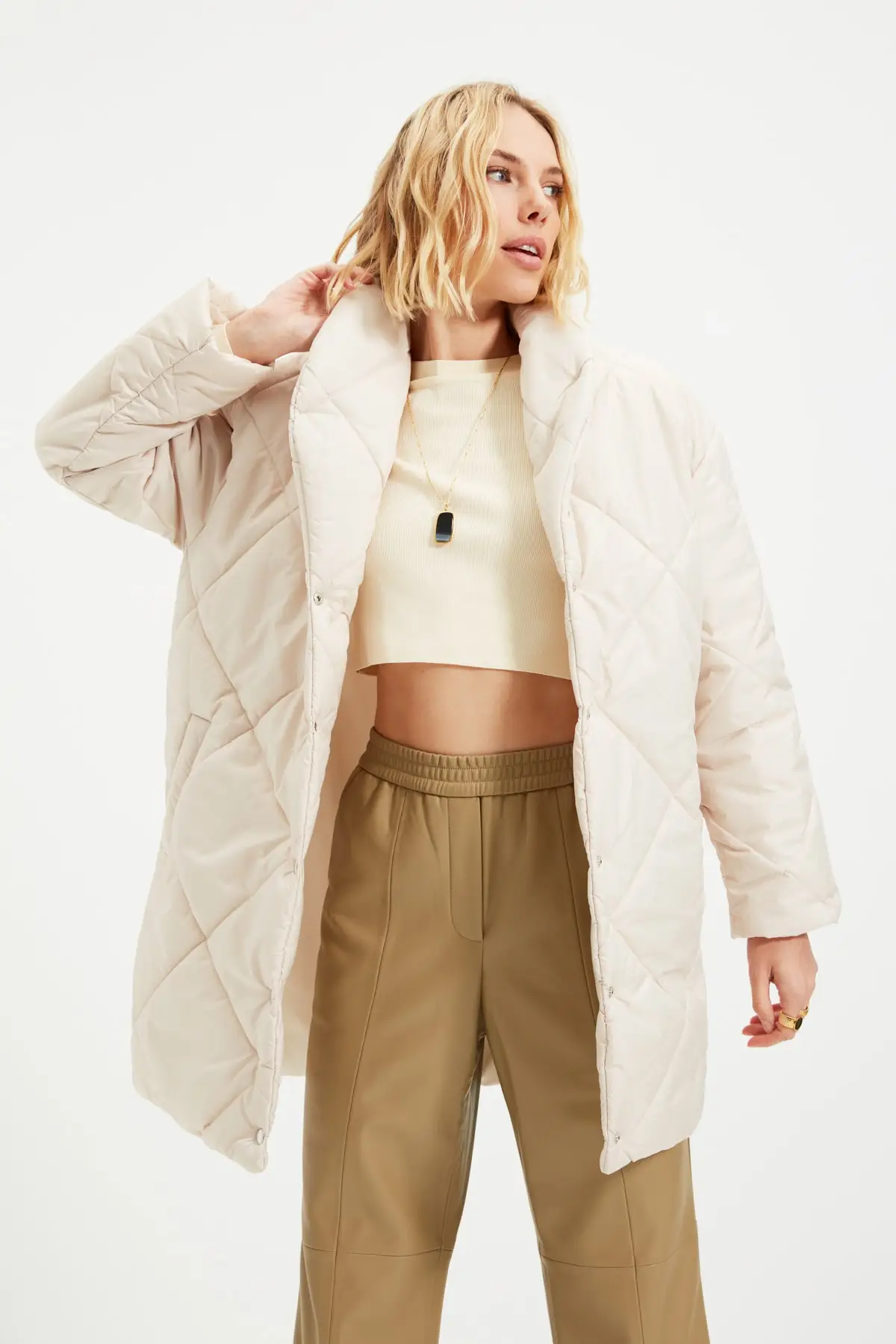 

Trendyol Oversize Quilted Inflatable Coat TWOAW22MO0069