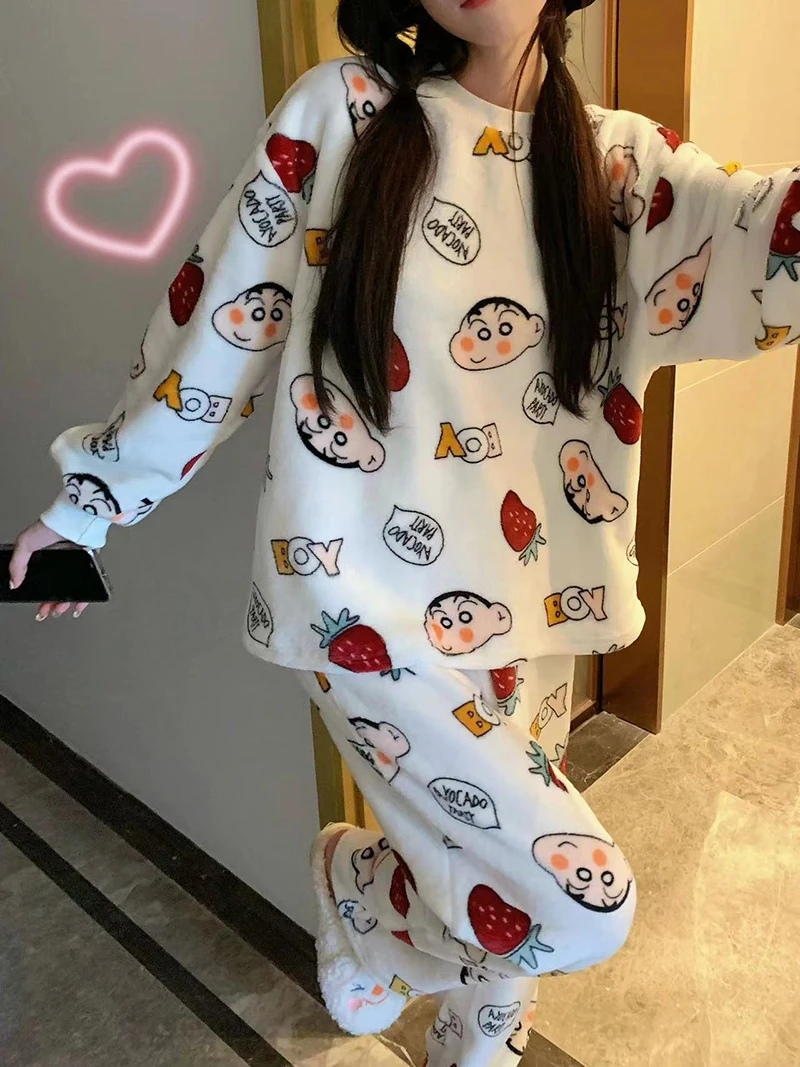 

Пижама Crayon Shin-Chan из кораллового флиса, женская зимняя Милая теплая Домашняя одежда, комплект из двух предметов, милый подарок для девочек с героями мультфильмов