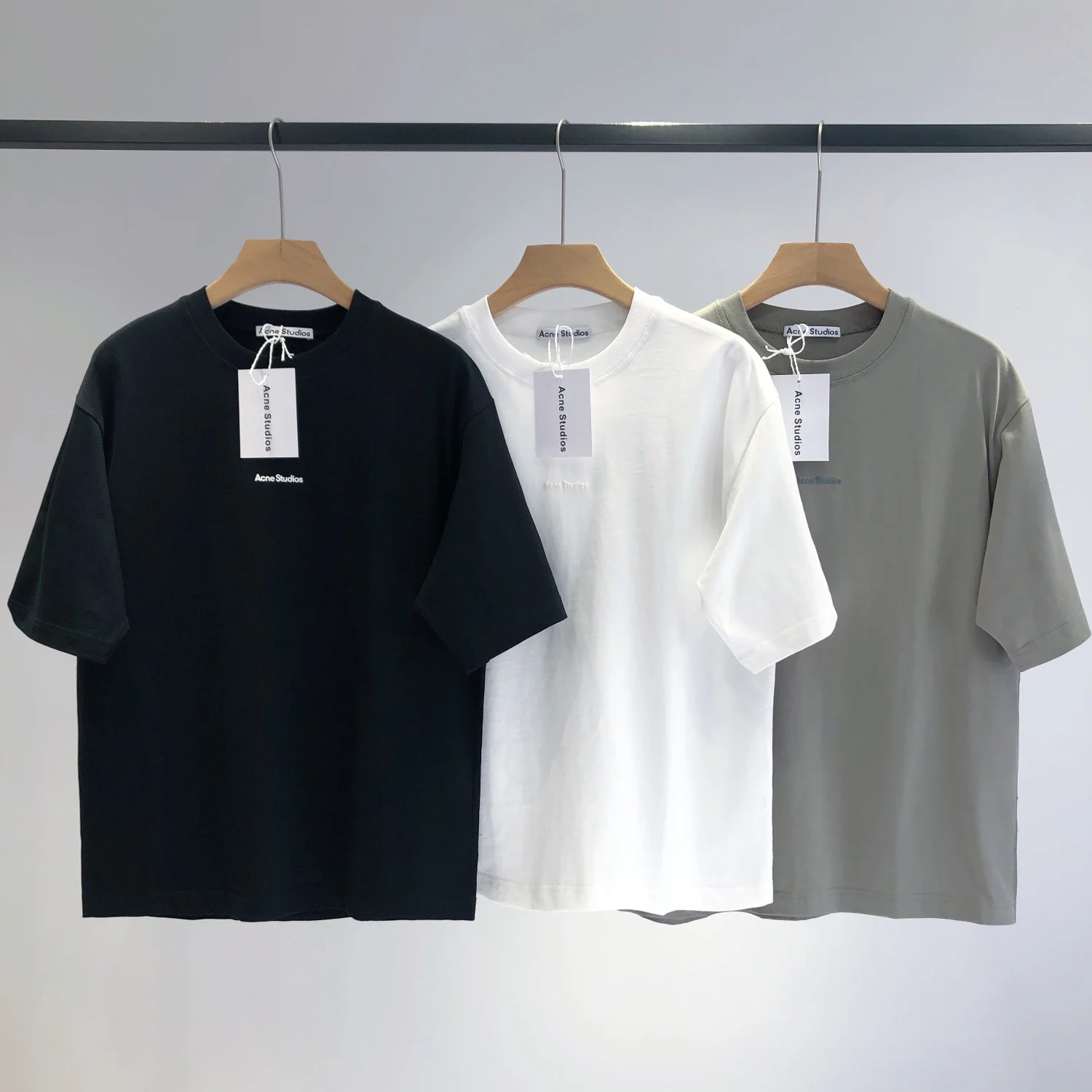 

New Acne studios Summer Lovers Letter Series Acne Smiling Face Cotton Slim Round Neck Short Sleeve T-shirt Classic Versatile Tee