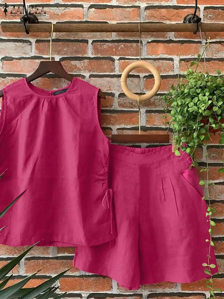 Комплект женский летний из блузки и шортов без рукавов