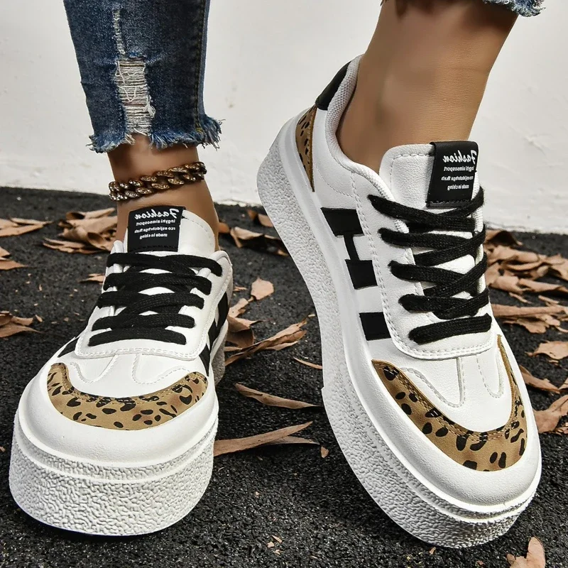 Женские парусиновые туфли классические с круглым носком на вулканизированной