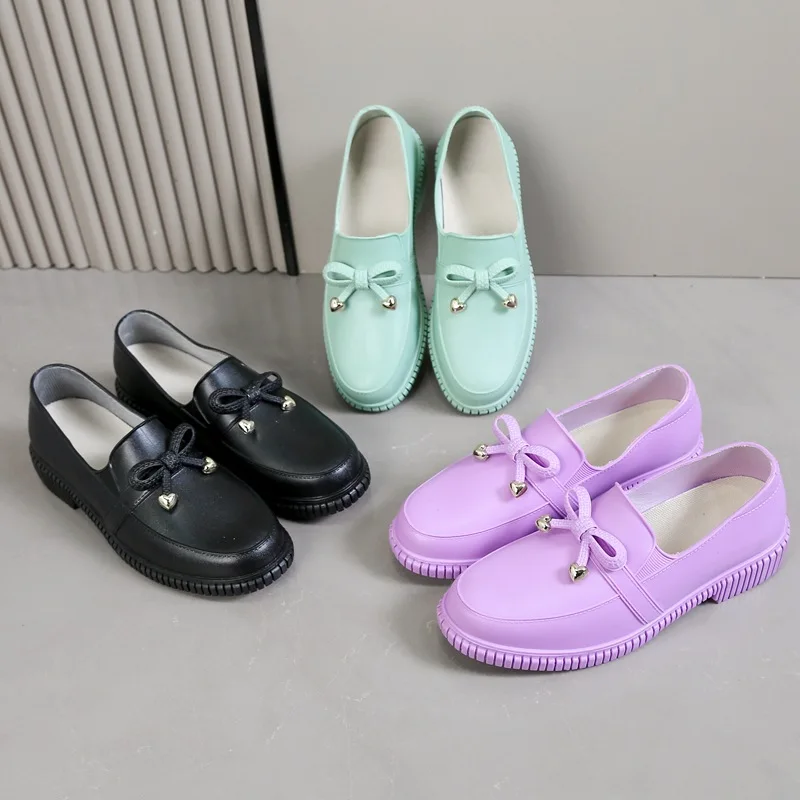 Туфли женские резиновые на танкетке неглубокие модные Водонепроницаемые