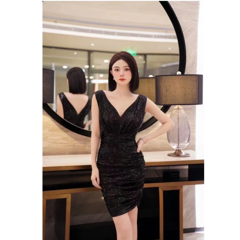 

Женское облегающее платье на бретельках, черное плиссированное платье с глубоким V-образным вырезом и блестками, весна-лето 23