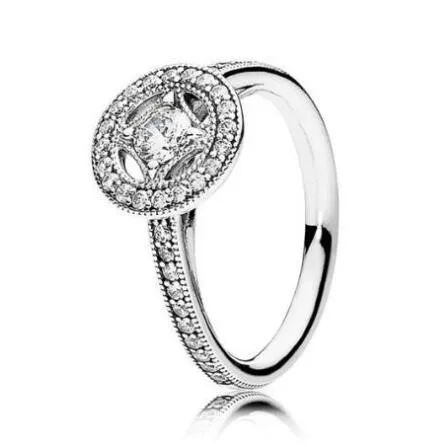 Женское кольцо из серебра 925 пробы с кристаллами