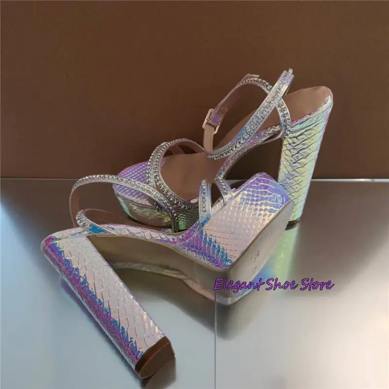 Блестящие женские сандалии на массивной платформе блестящие квадратном каблуке