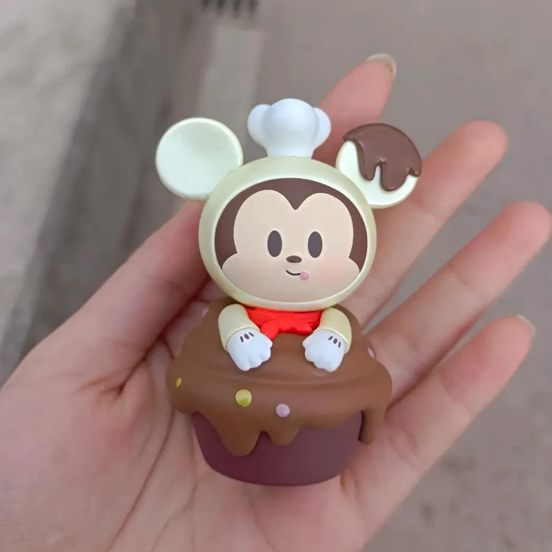 

Кубок «Дональд Дак» из м/ф «Микки Маус»