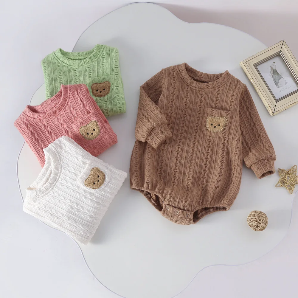 

Осень 2023, Комбинезоны для младенцев с изображением медведя, милые весенние комбинезоны с длинным рукавом и перекрученным узором для маленьких мальчиков и девочек, одежда для новорожденных 0-24 месяцев