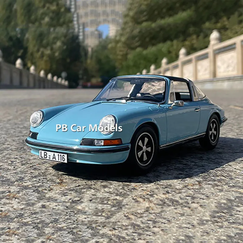 

1:18 Модель автомобиля Norev Targa 1973 из сплава + небольшой подарок