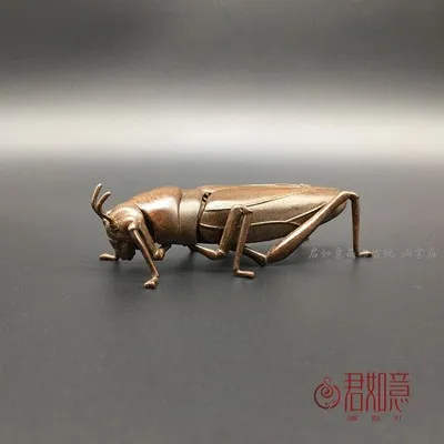 Exquisite antique pure copper flying yellow Tengda small grasshopper ornament
