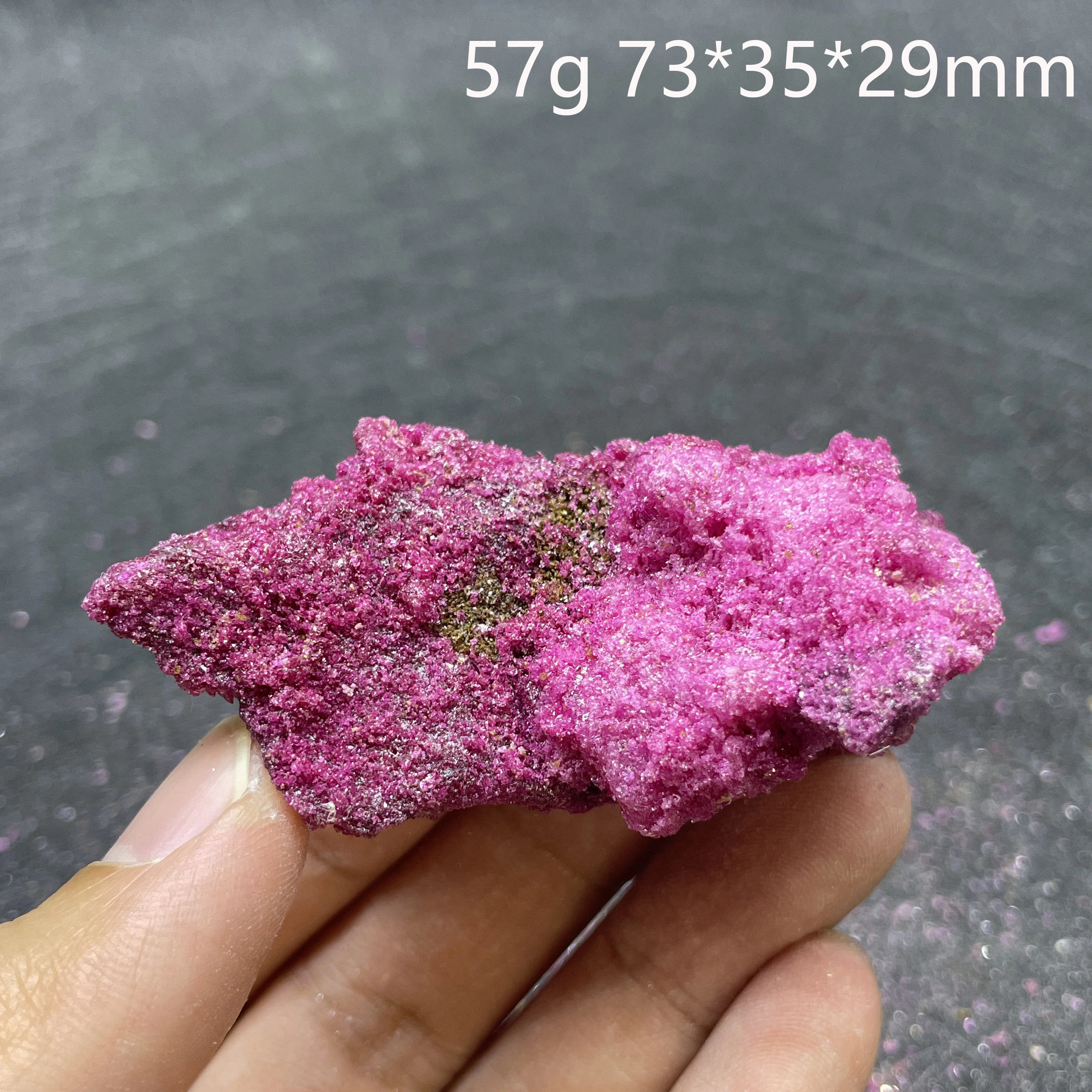 

Рубиновый кристаллы кварца