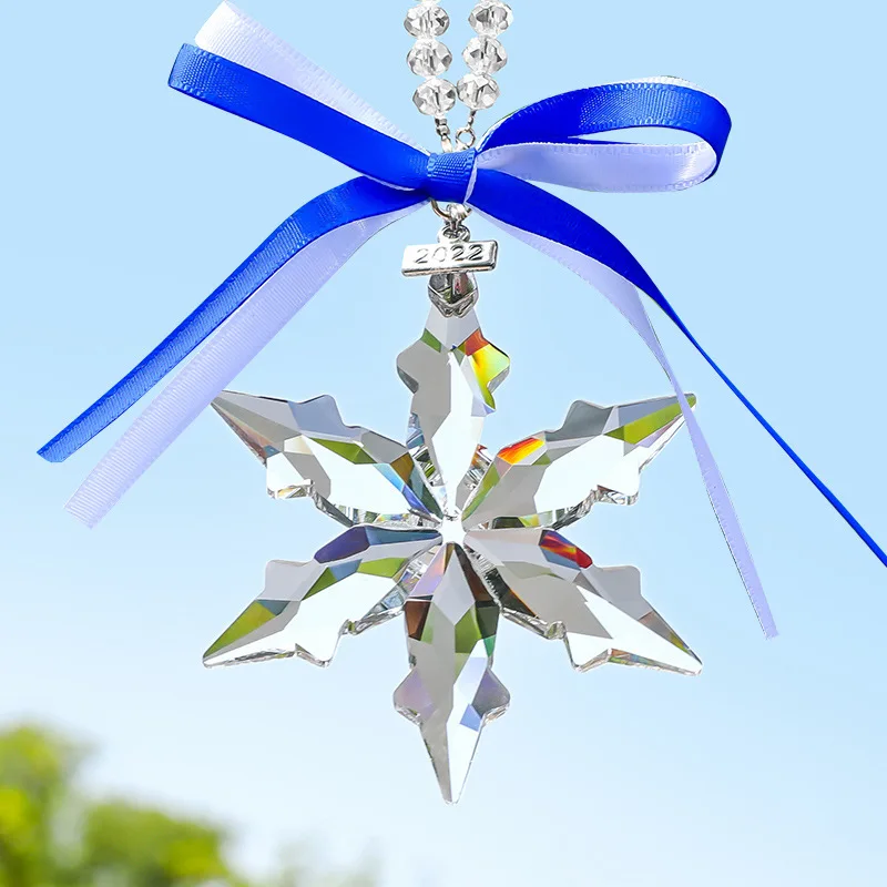 Хрустальная снежинка